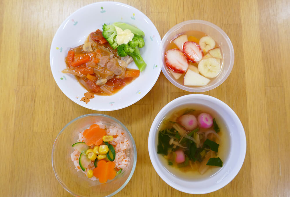 ひなまつり 飾り寿司