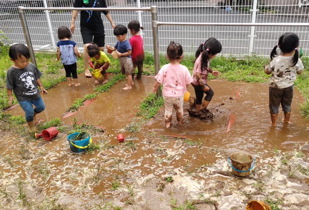 どろんこ遊び2