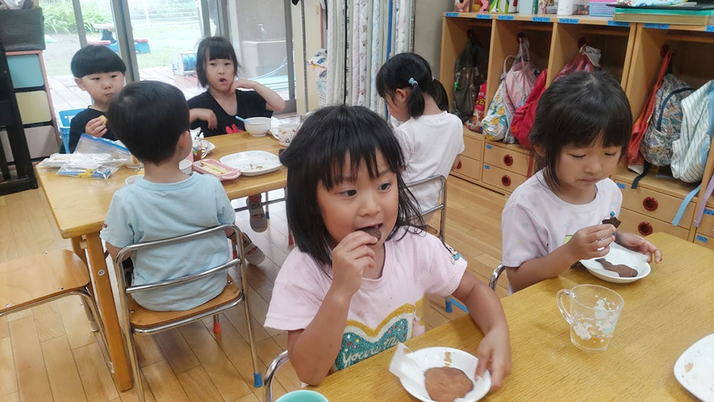 楽しいクッキング　ココアクッキー試食