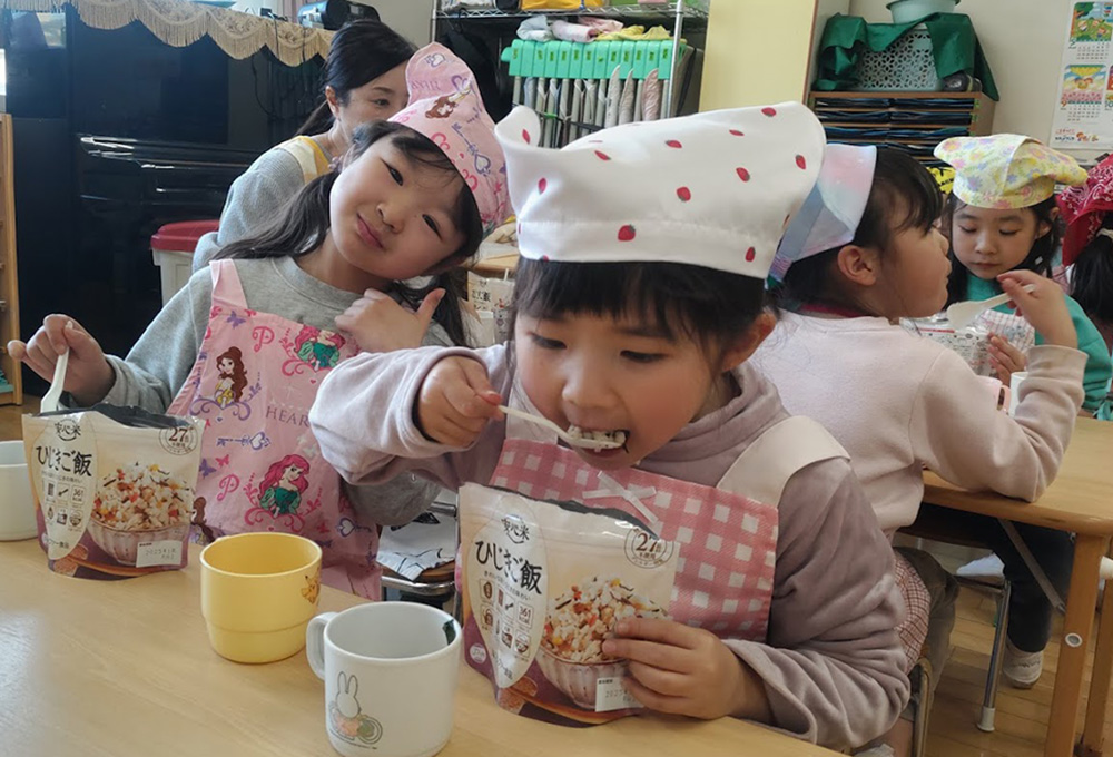 楽しいクッキング　災害食とみそ汁2